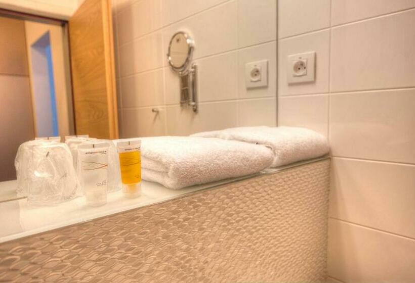 Отель Vinice Hnanice