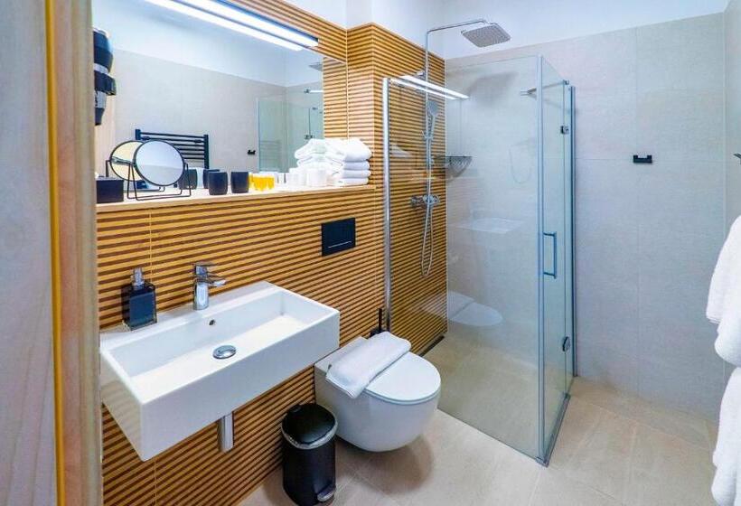 Отель Vinice Hnanice