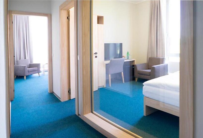 Отель Vinice Hnanice