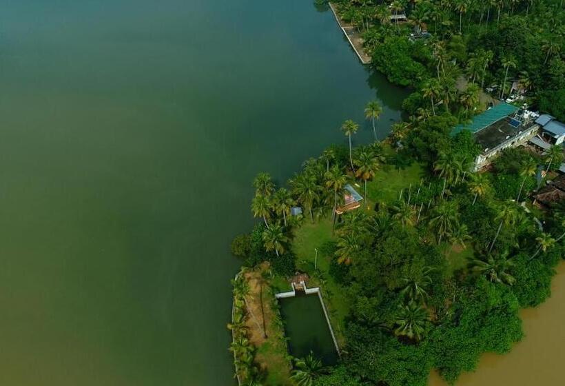 Lake N River Resort Munroe Island