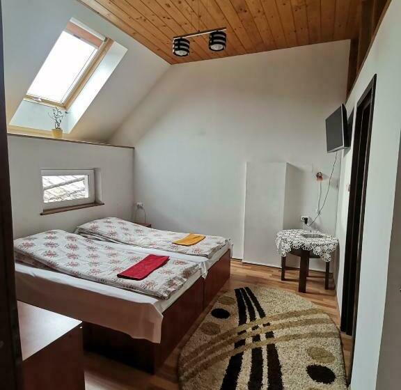 بنسيون Casa Sara