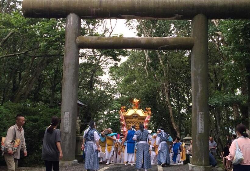 פנסיון Guesthouse Tomaya