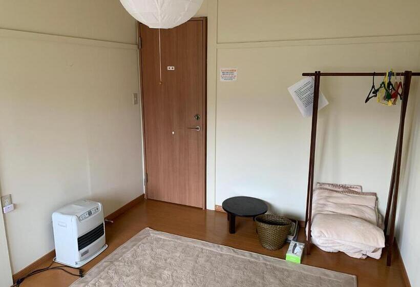 פנסיון Guesthouse Tomaya