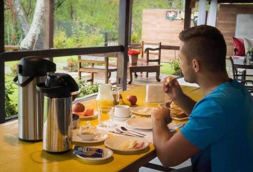 Пансион Pousada Gata Russa