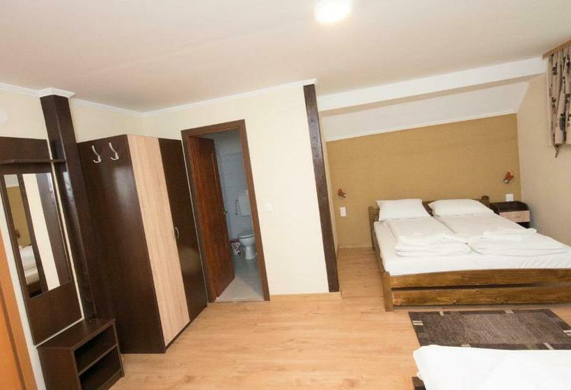 펜션 Sziklakert Fogadó