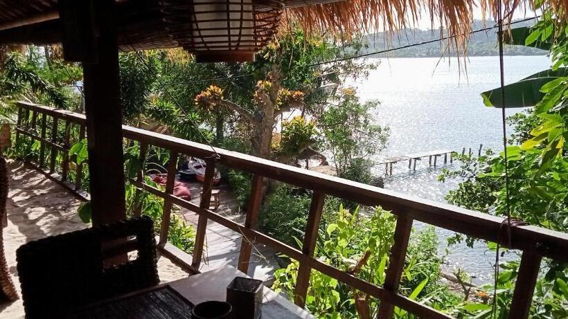 פנסיון Tanjungan