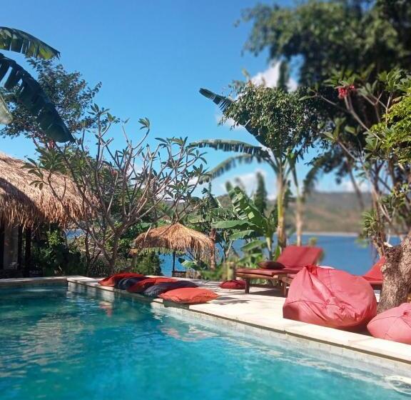 פנסיון Tanjungan