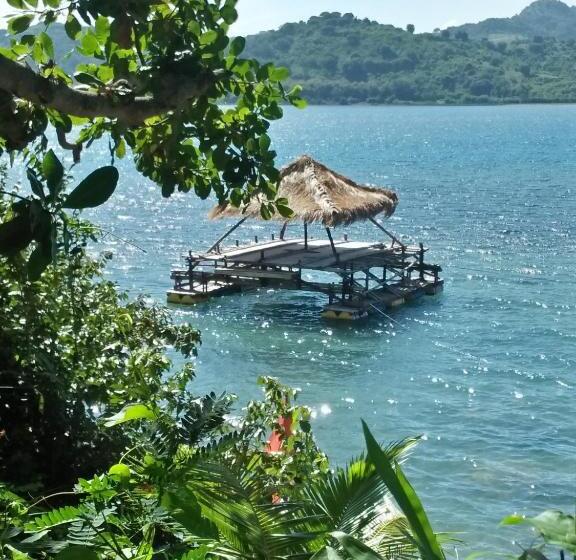 פנסיון Tanjungan