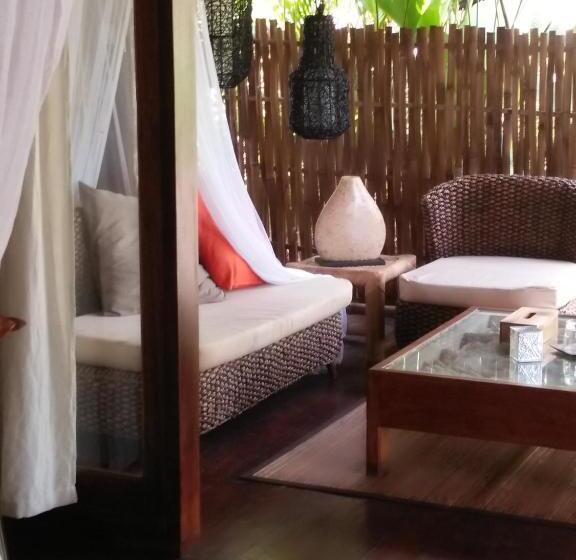 פנסיון Tanjungan