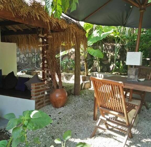 פנסיון Tanjungan