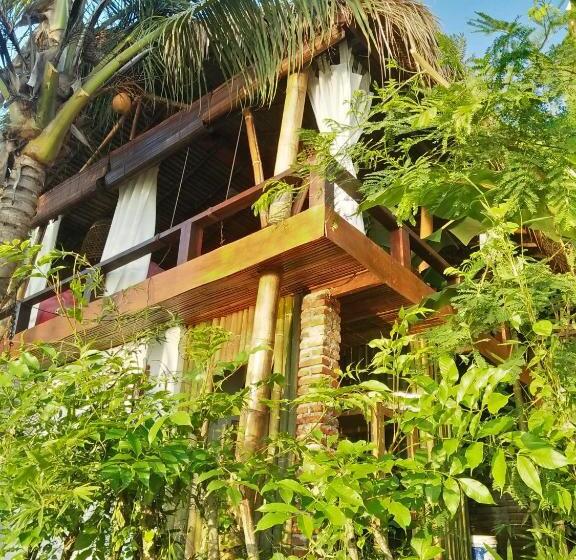 פנסיון Tanjungan