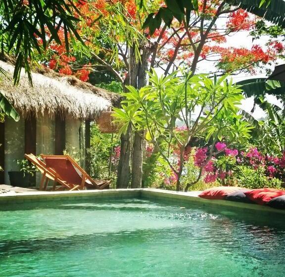 פנסיון Tanjungan