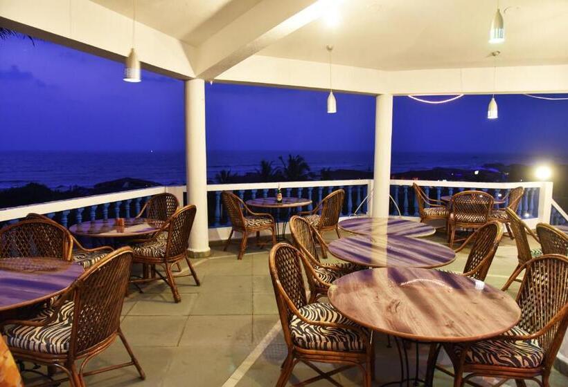 Qees Empire Beach Resort