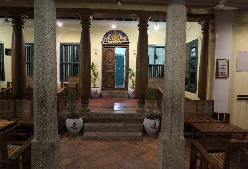 Курорт Lakshmi Vilas