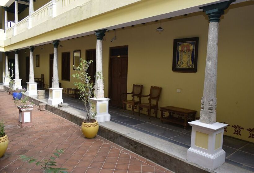 Курорт Lakshmi Vilas