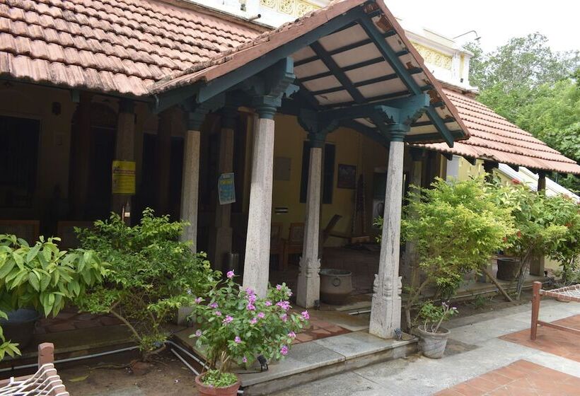 Курорт Lakshmi Vilas