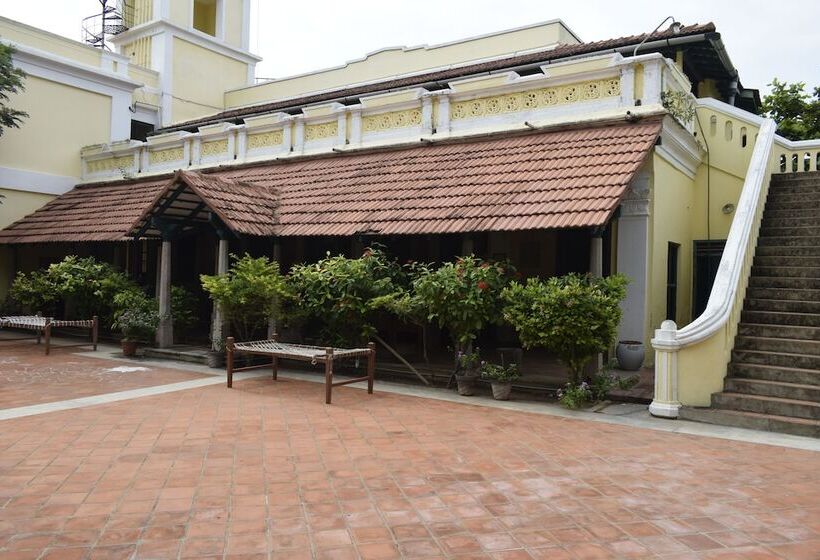 Курорт Lakshmi Vilas