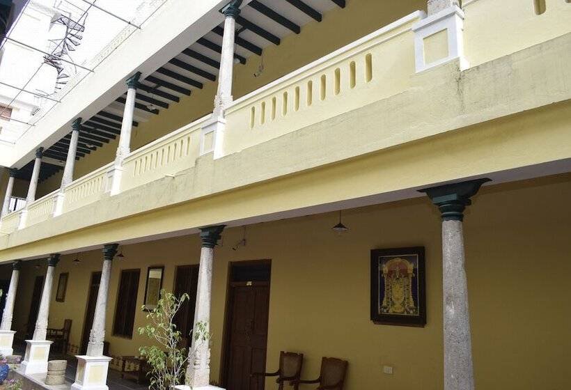 Курорт Lakshmi Vilas