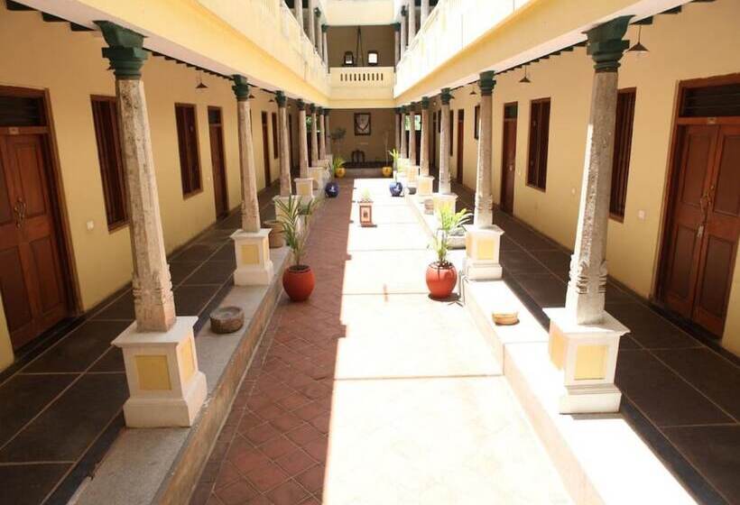 Курорт Lakshmi Vilas