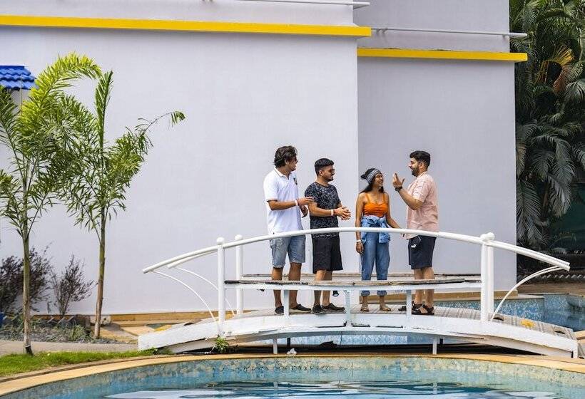 Курорт Moustache Goa Luxuria