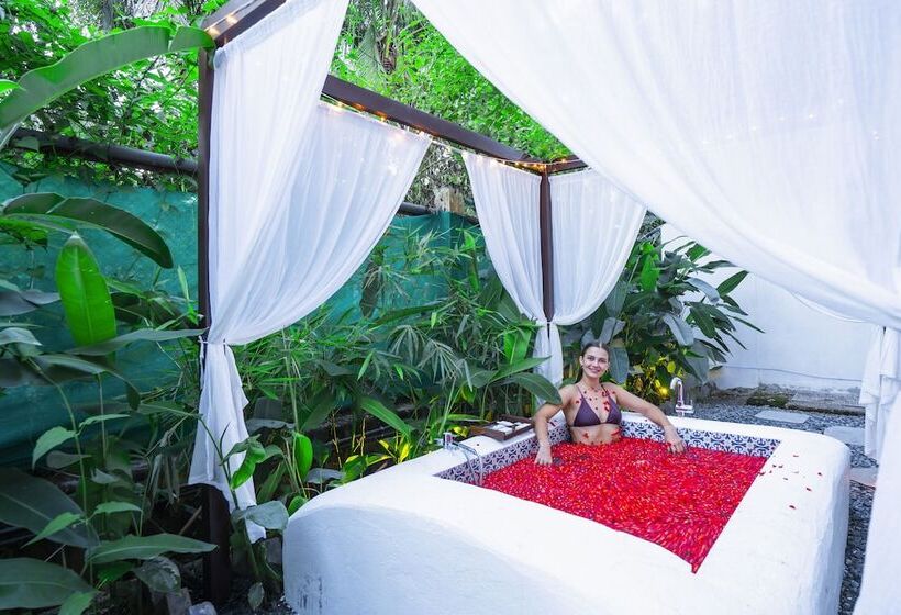 리조트 Moustache Goa Luxuria