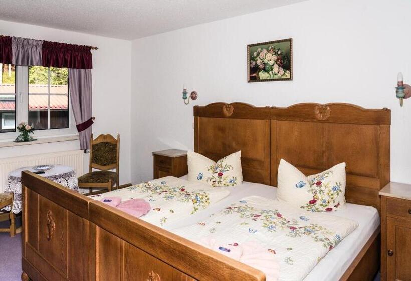 Waldhotel Dietrichsmühle