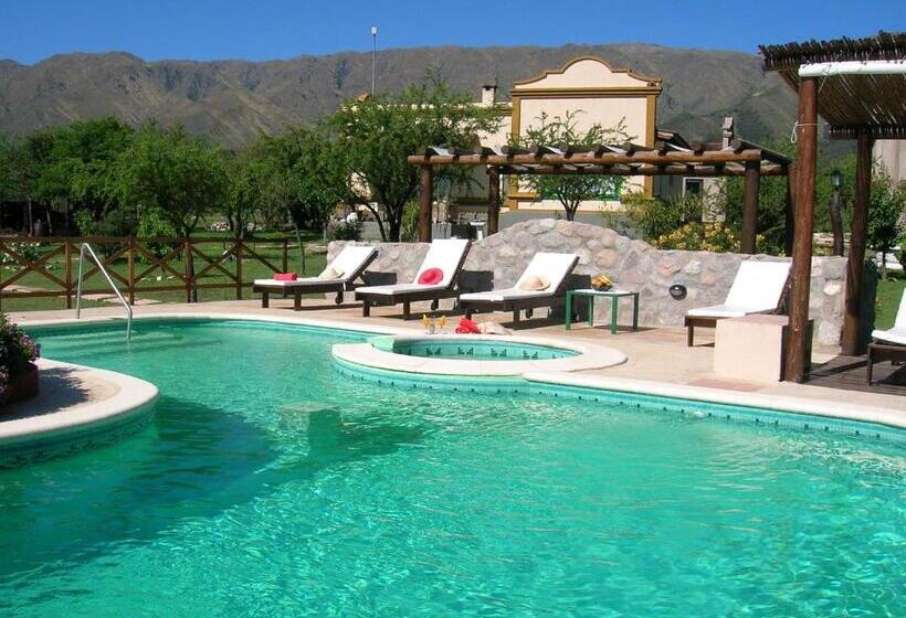 Общежитие Posada Los Antiguos Adults Only