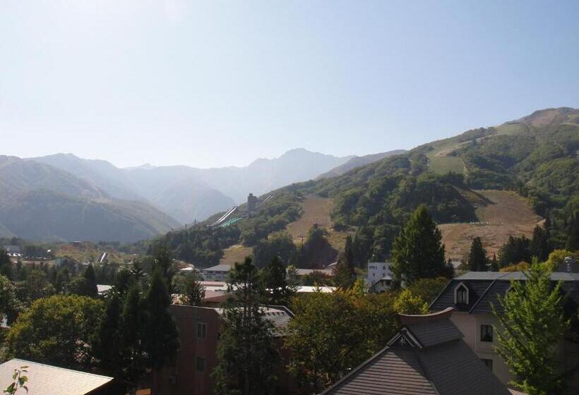 Общежитие Weisser Hof Happei