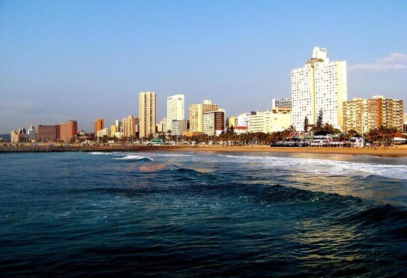 Bayside Hotel 100 Pixley Kaseme Street