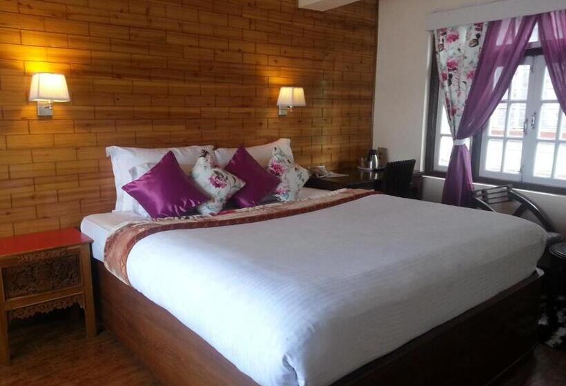 تختخواب و صبحانه Magnolia Residency