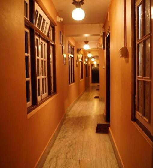 تختخواب و صبحانه Magnolia Residency