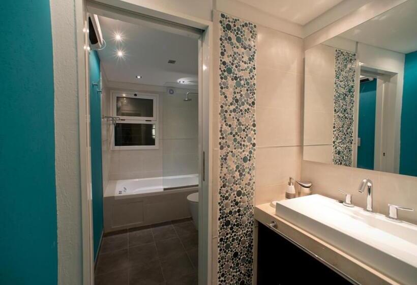 Complejo Entre Marte Y La Luna