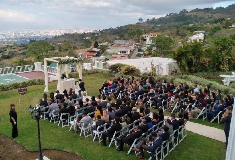 فندق Fogo Resort