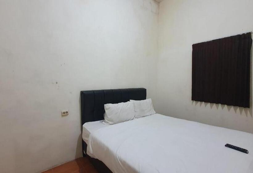 هتل Reddoorz Syariah At Demasto Homestay Jember