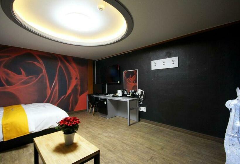 モーテル Business Hotel Busan Station