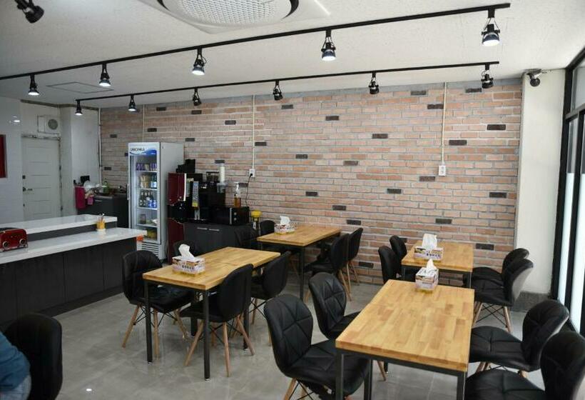 モーテル Business Hotel Busan Station