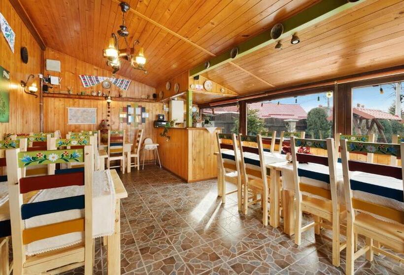 펜션 Casa Rasnoveana