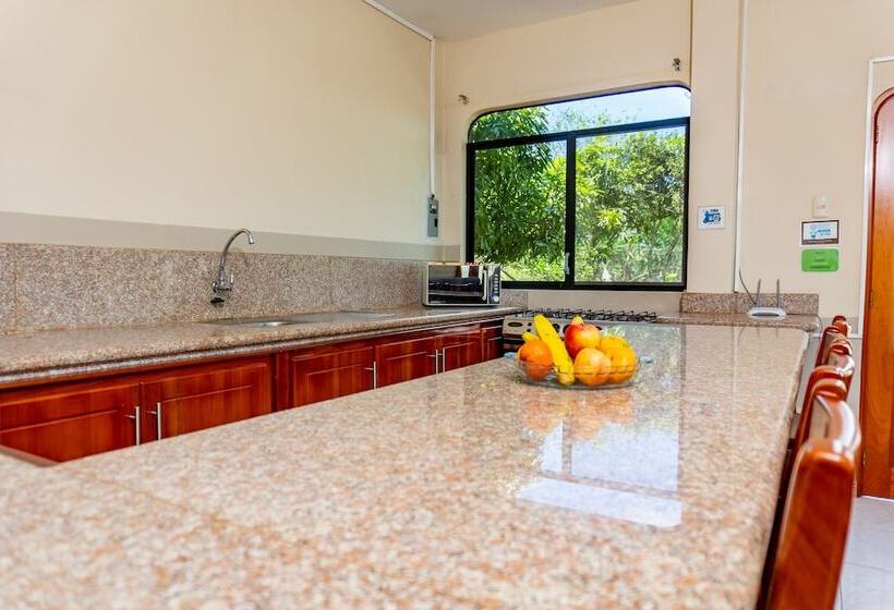 پانسیون Cucuve Eco Hostal