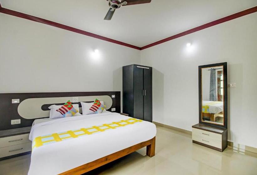 펜션 Oyo Home 66780 Spacious Studios Baga