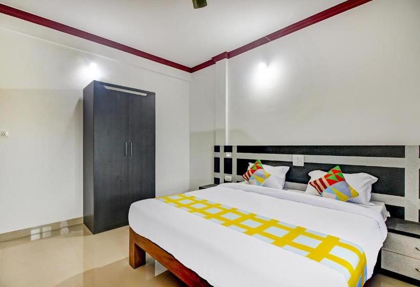 펜션 Oyo Home 66780 Spacious Studios Baga