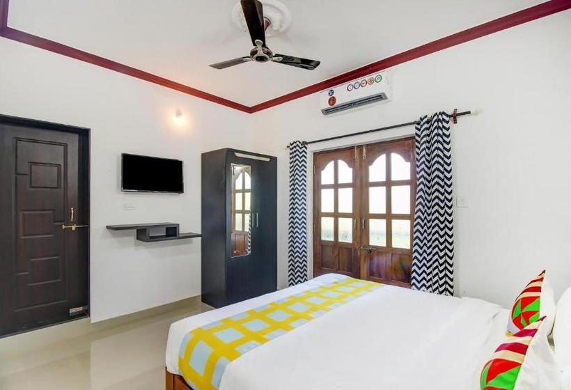 펜션 Oyo Home 66780 Spacious Studios Baga