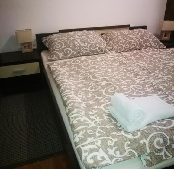 פנסיון Rooms Aračić