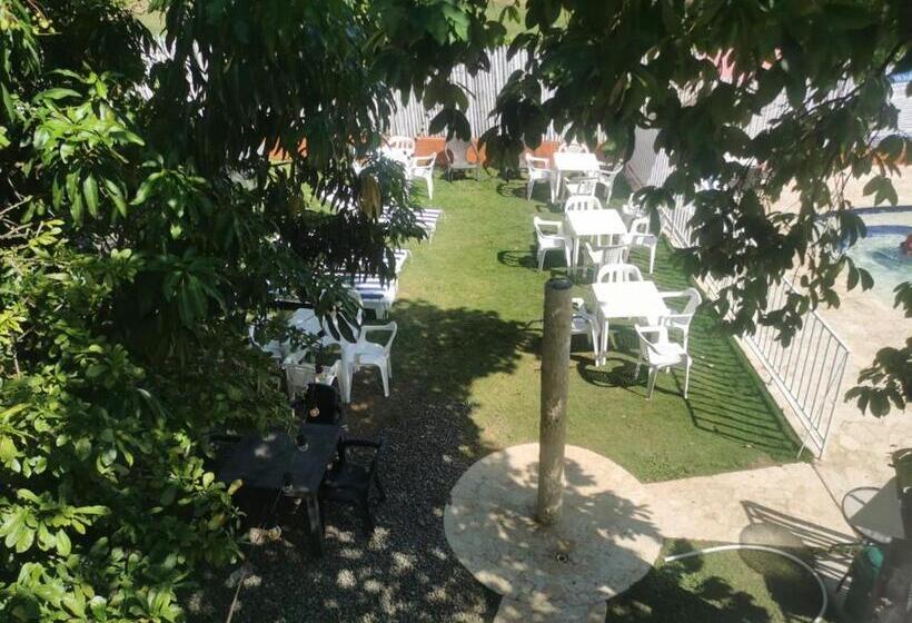 אתר נופש Hosteria El Castellano