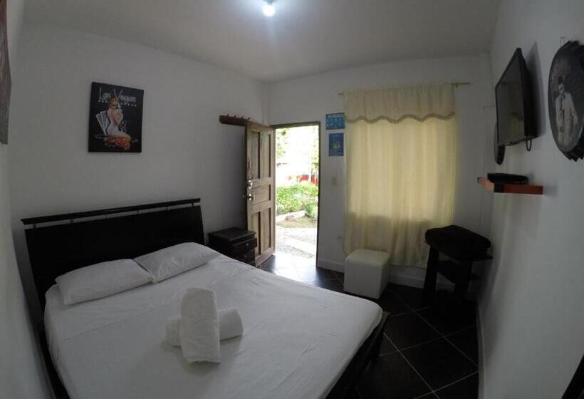 אתר נופש Hosteria El Castellano