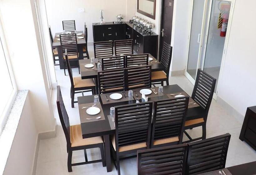 호텔 A K Residency