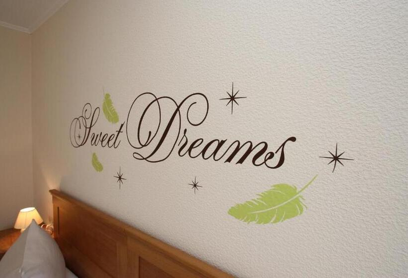 ユースホステル Gasthaus Pension Geimer