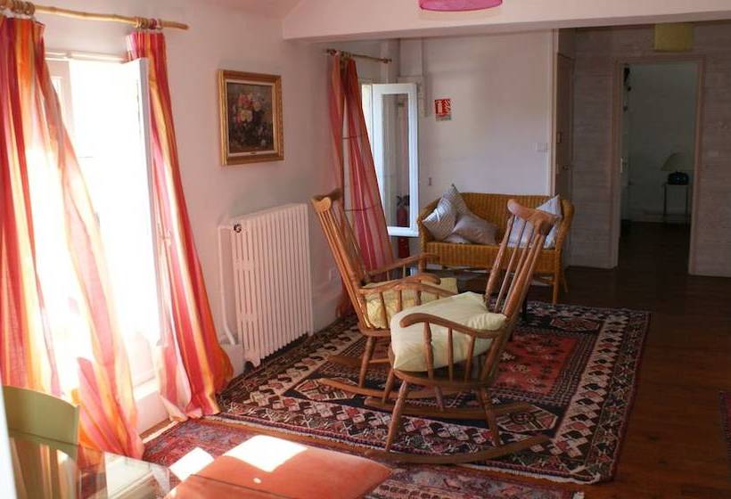 ペンション Les Longchamps