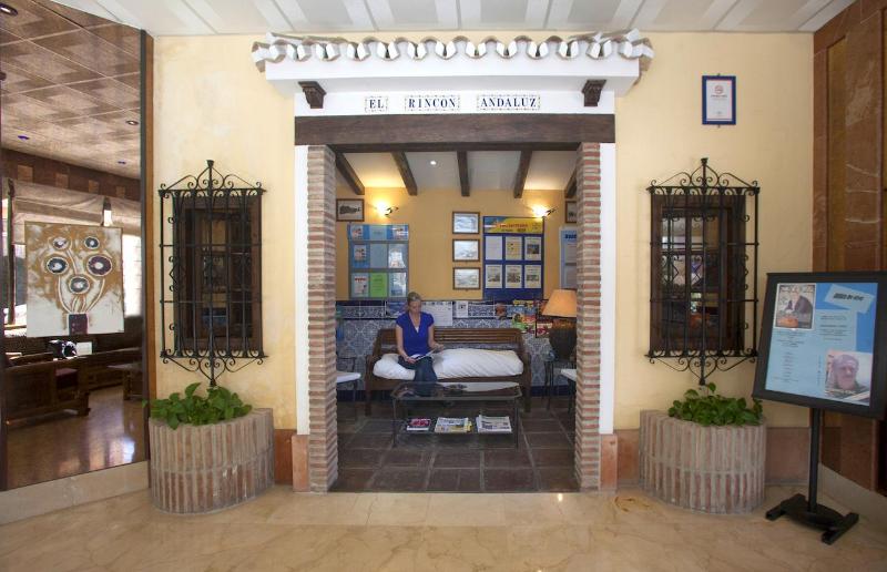 Apartamentos La Jabega