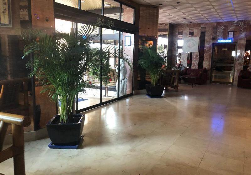 Apartamentos La Jabega