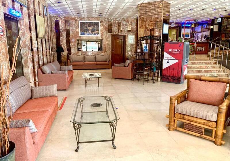 Apartamentos La Jabega